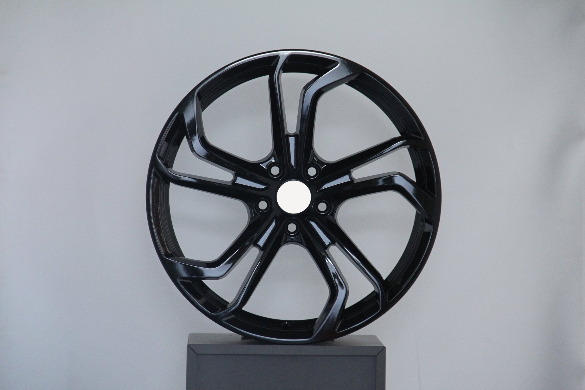 W610 698 Gloss Black 18x8.0 ET45 5x112 CB57.1 - Gun Hill Tire House (WTW - WHOLESALE TIRES & WHEELS)
