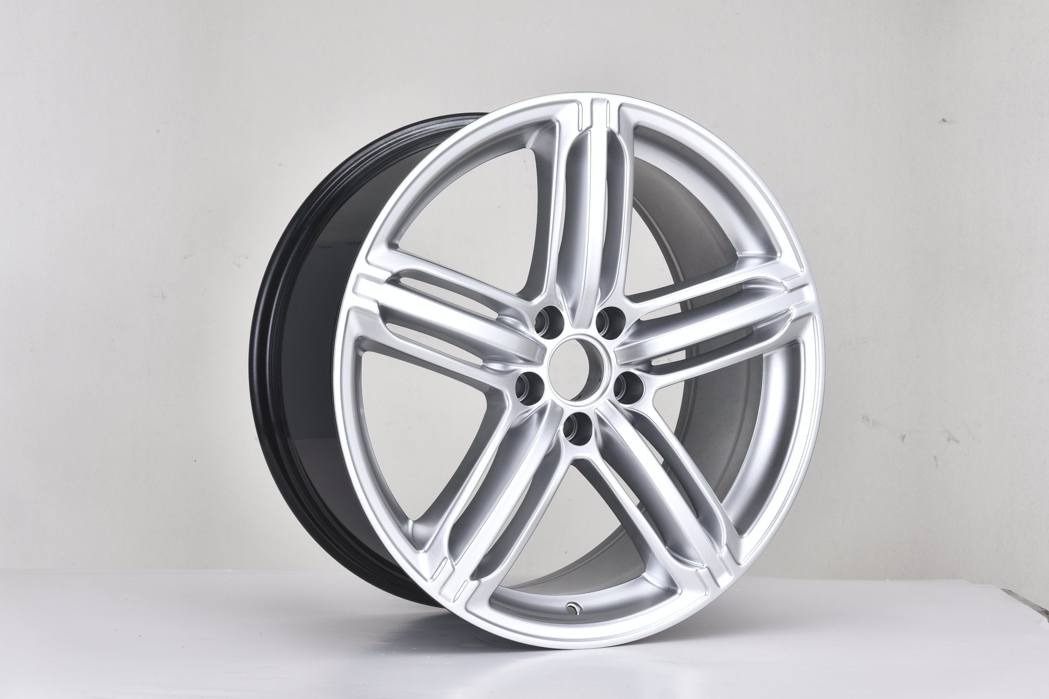 W620 Hyper Silver 20*9.0 ET50 5*130 CB71.5 - Gun Hill Tire House (WTW - WHOLESALE TIRES & WHEELS)
