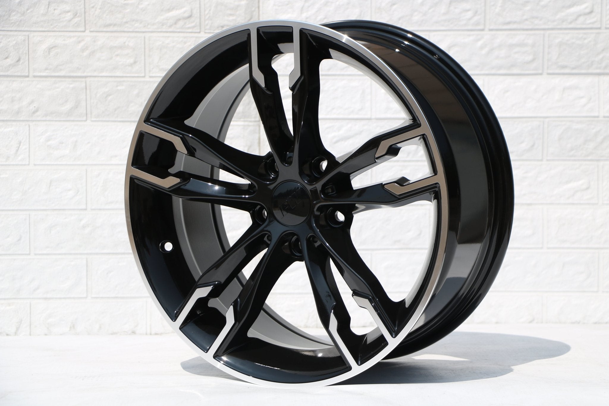 W707 1257 Black Machined Face 19x8.5 ET30 5x120 CB72.56 - Gun Hill Tire House (WTW - WHOLESALE TIRES & WHEELS)