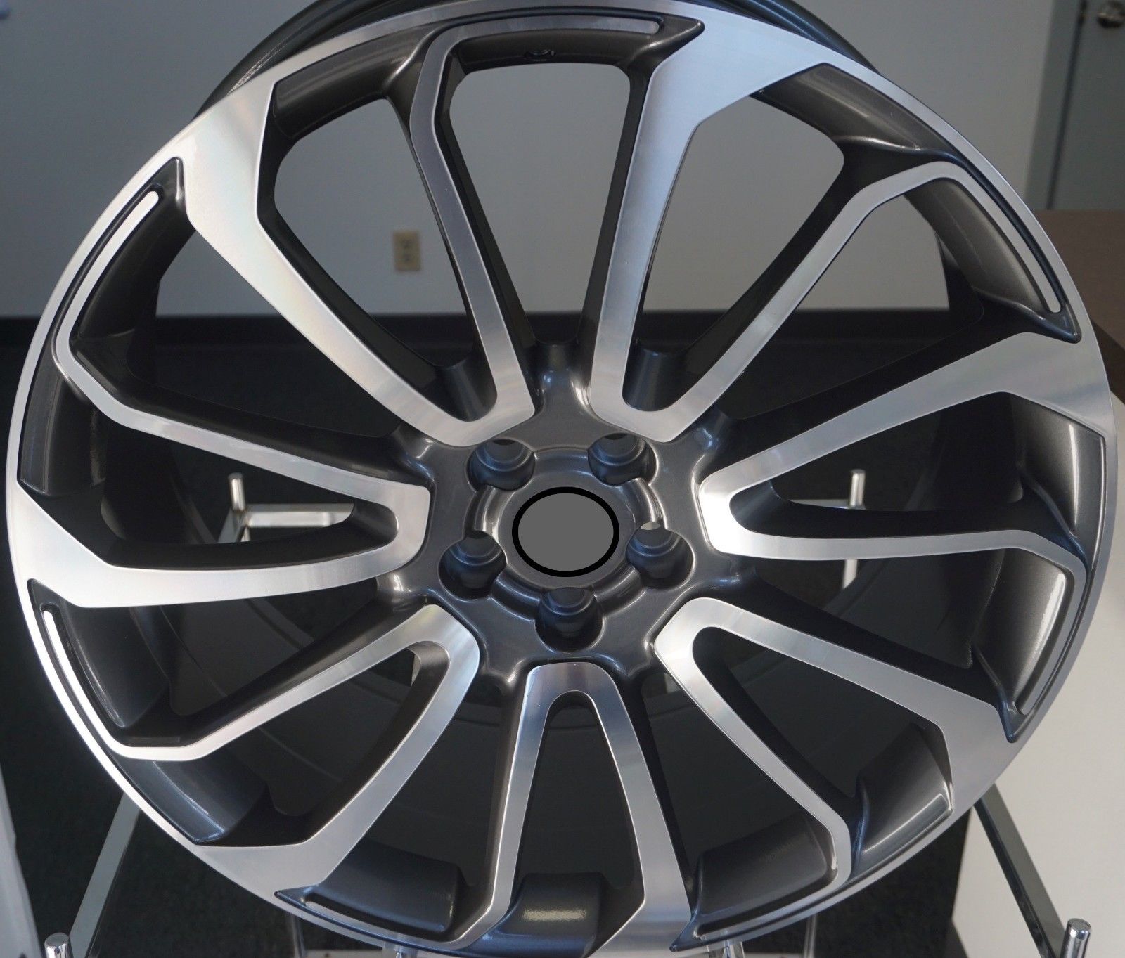 W795 Gunmetal Machined Face 20*9.5 ET45 5*120 CB72.6 - Gun Hill Tire House (WTW - WHOLESALE TIRES & WHEELS)
