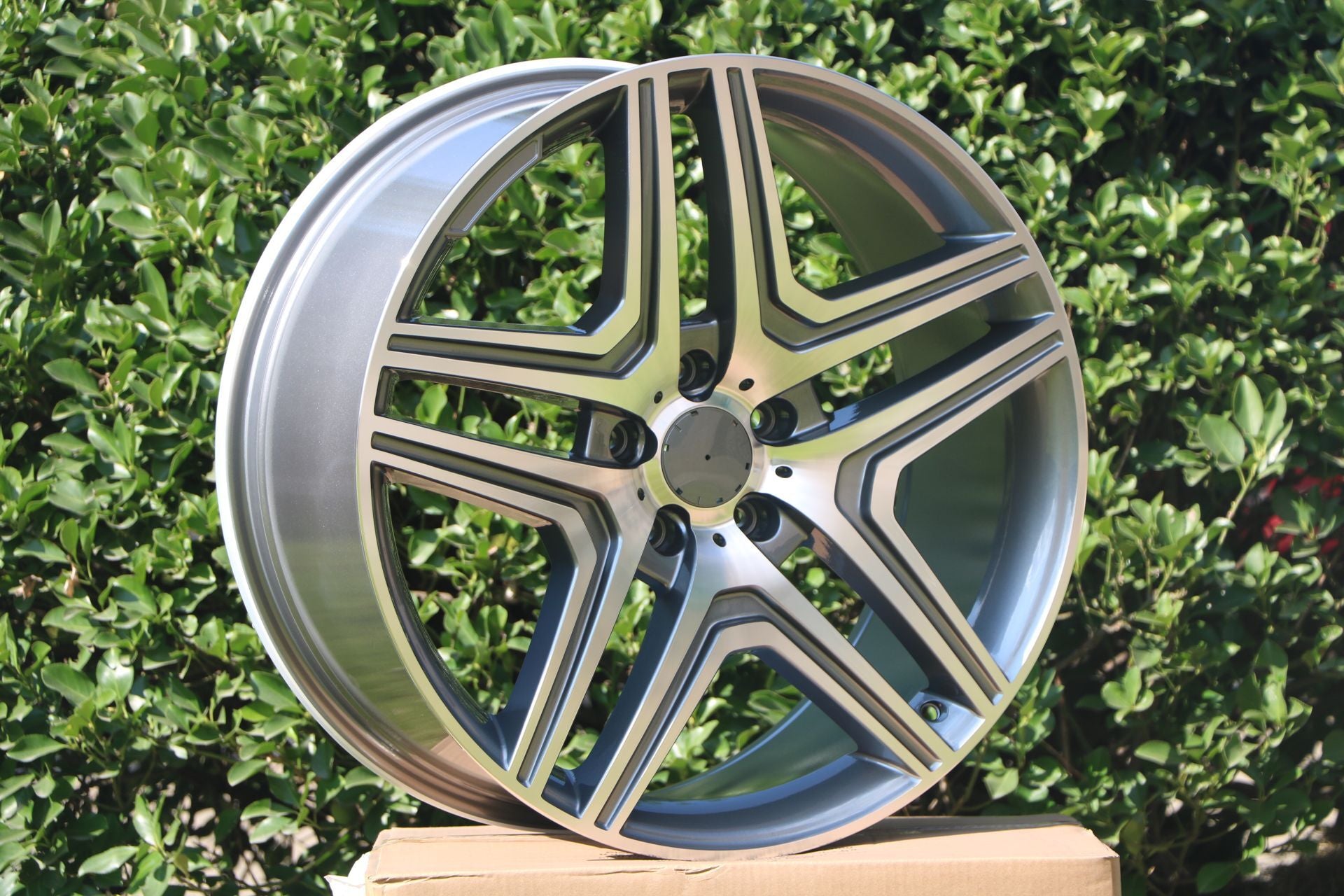 W824 Gunmetal Machined Face 20x9.5 ET48 5x112 CB66.6 - Gun Hill Tire House (WTW - WHOLESALE TIRES & WHEELS)