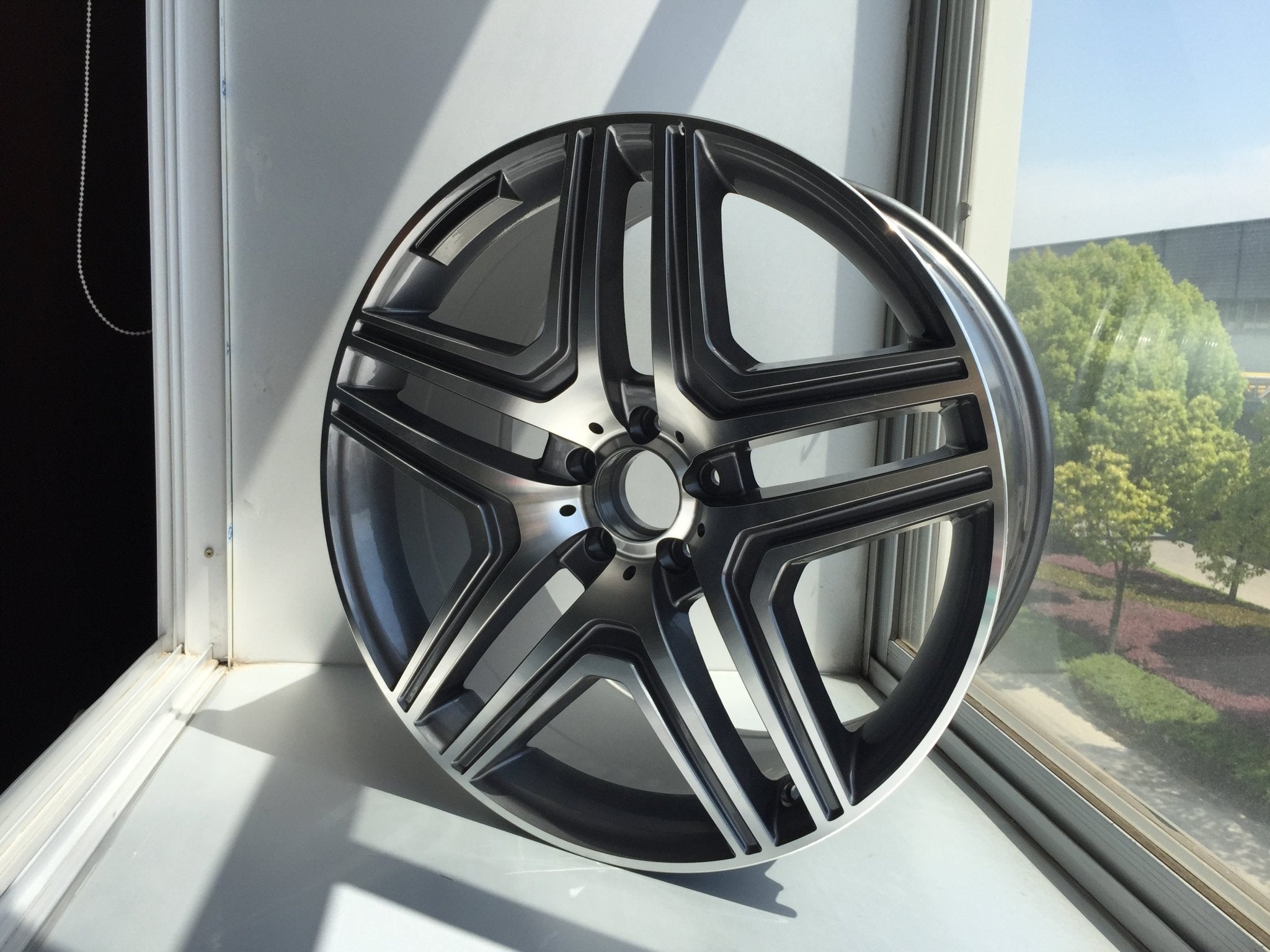 W824 Gunmetal Machined Face 20x9.5 ET48 5x112 CB66.6 - Gun Hill Tire House (WTW - WHOLESALE TIRES & WHEELS)