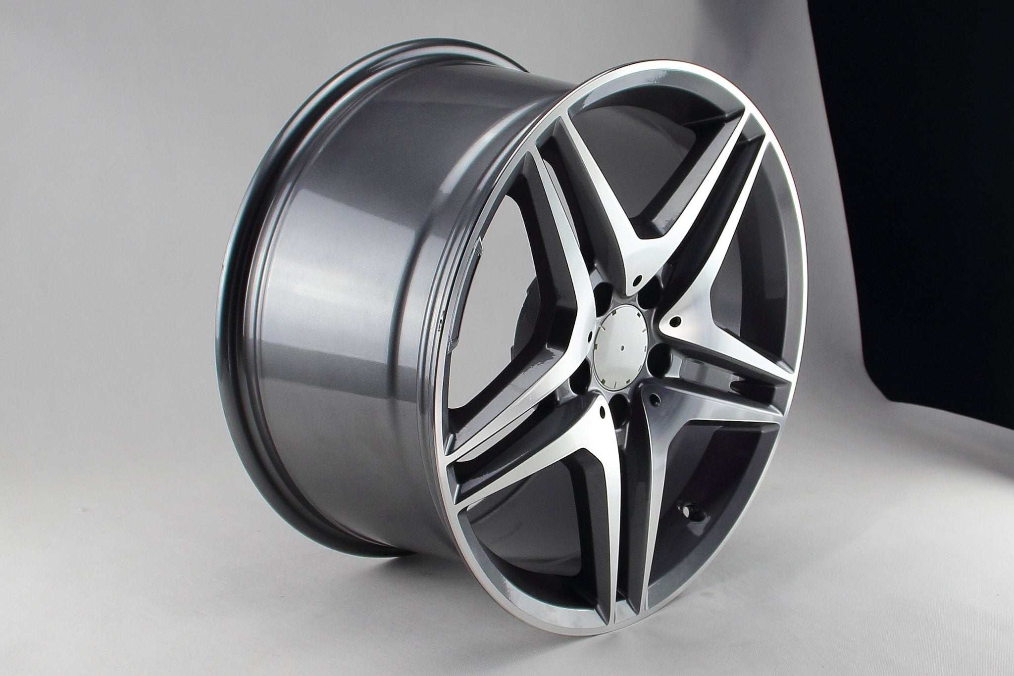 W828 Gunmetal Machined Face 18*9.5 ET45 5*112 CB66.6 - Gun Hill Tire House (WTW - WHOLESALE TIRES & WHEELS)