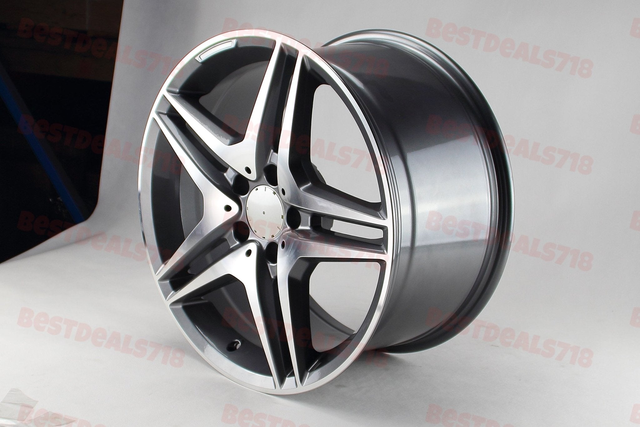 W828 Gunmetal Machined Face 19*9.5 ET35 CB66.6 - Gun Hill Tire House (WTW - WHOLESALE TIRES & WHEELS)