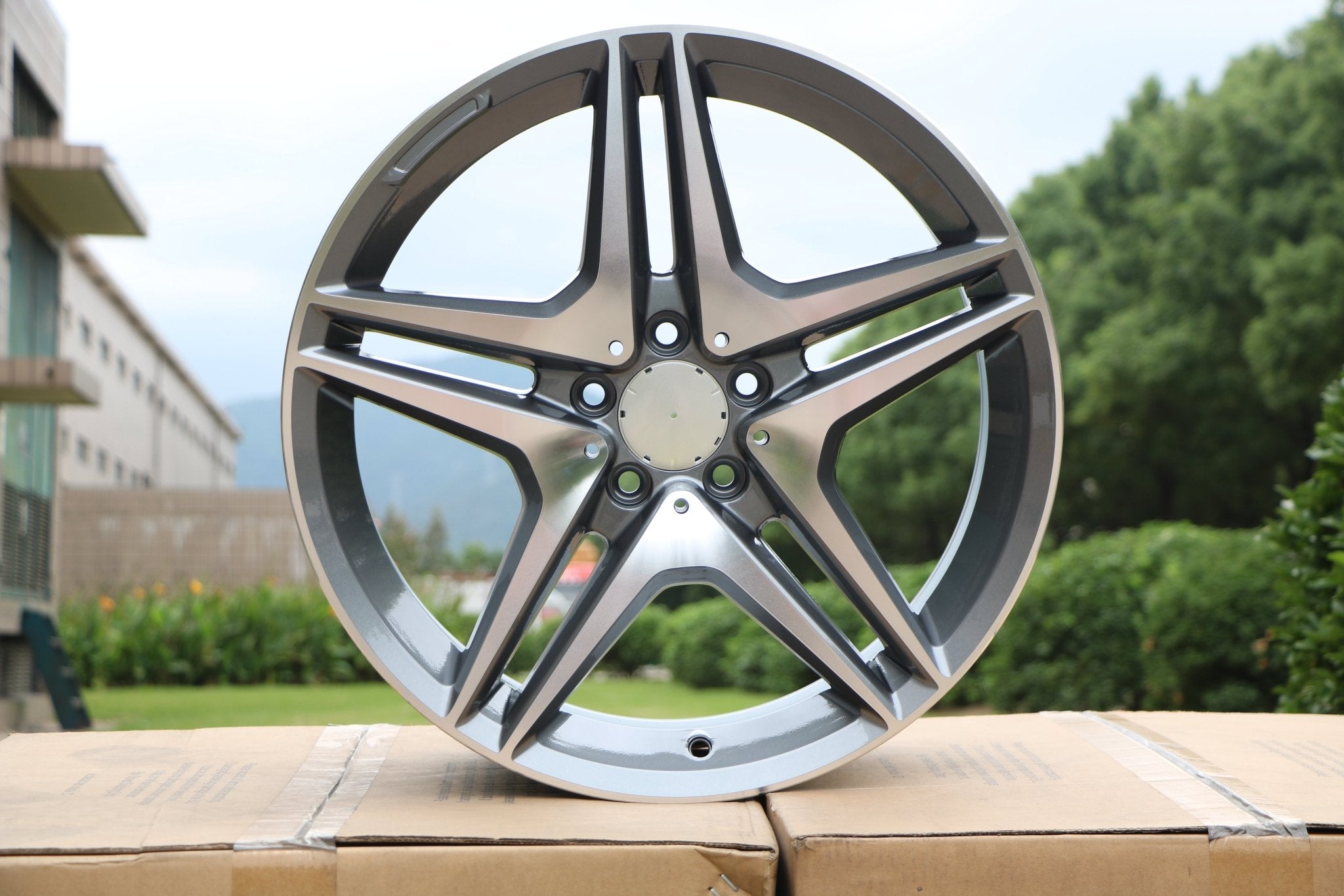 W828 Gunmetal Machined Face 18*9.5 ET35 5*112 CB66.6 - Gun Hill Tire House (WTW - WHOLESALE TIRES & WHEELS)