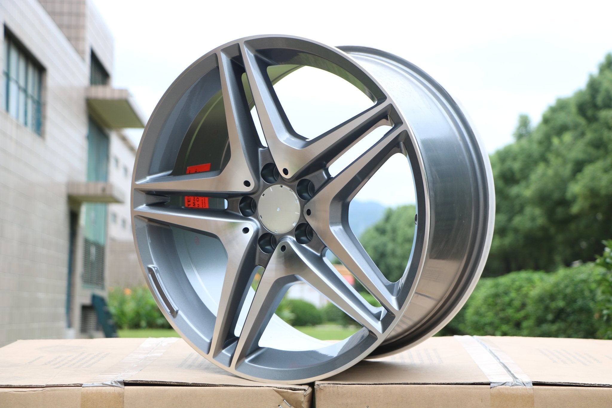 W828 Gunmetal Machined Face 19*8.5 ET45 PCD5*112 CB66.6 - Gun Hill Tire House (WTW - WHOLESALE TIRES & WHEELS)