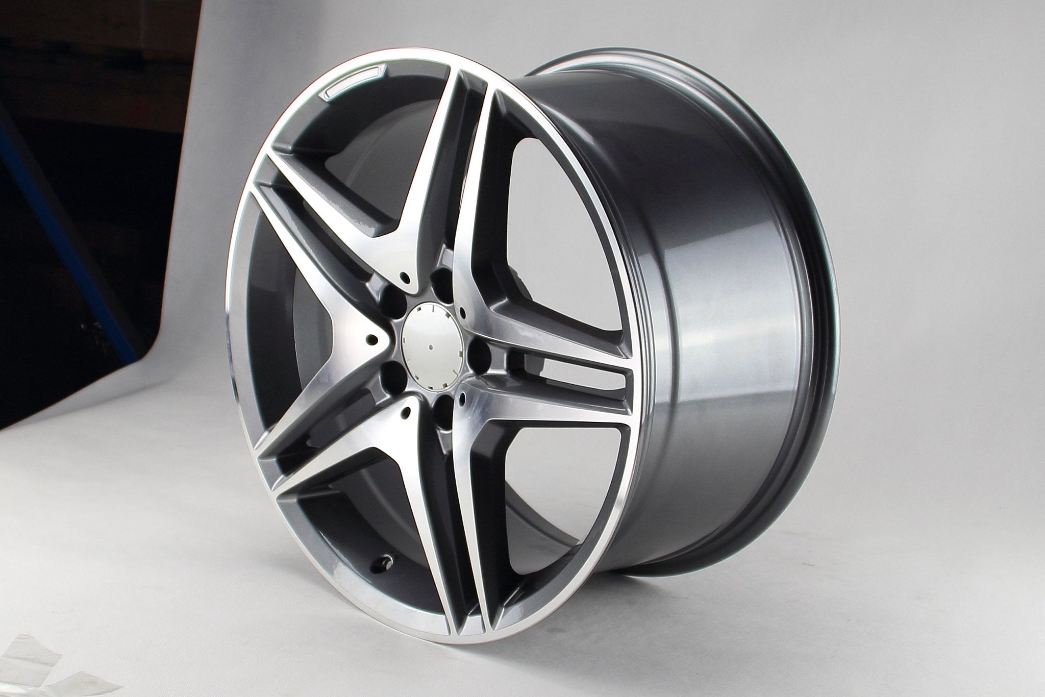 W828 Gunmetal Machined Face 18*9.5 ET35 5*112 CB66.6 - Gun Hill Tire House (WTW - WHOLESALE TIRES & WHEELS)