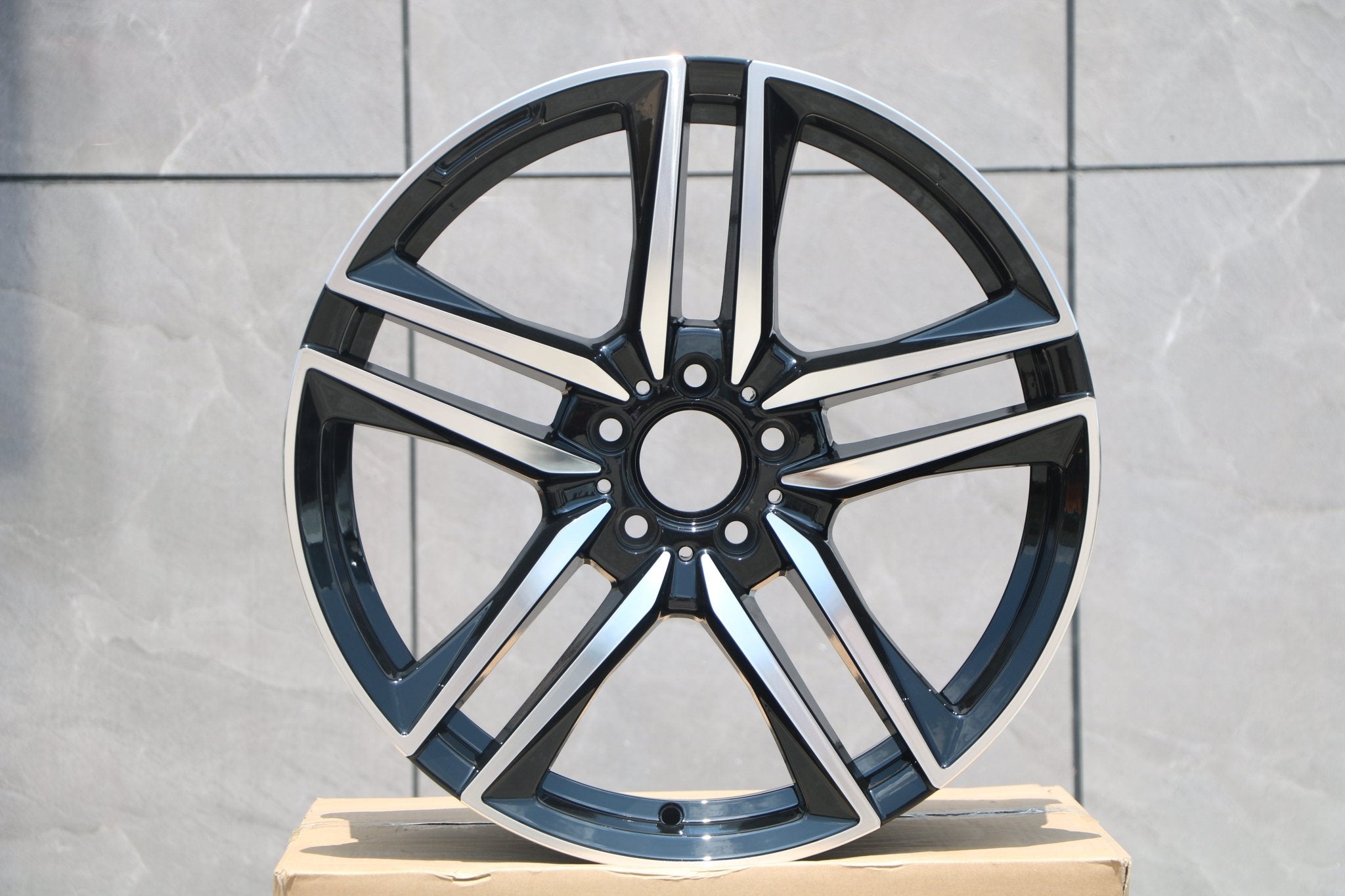 W845 1558 Black Machined Face 19x8.5 ET32 CB66.6 - Gun Hill Tire House (WTW - WHOLESALE TIRES & WHEELS)