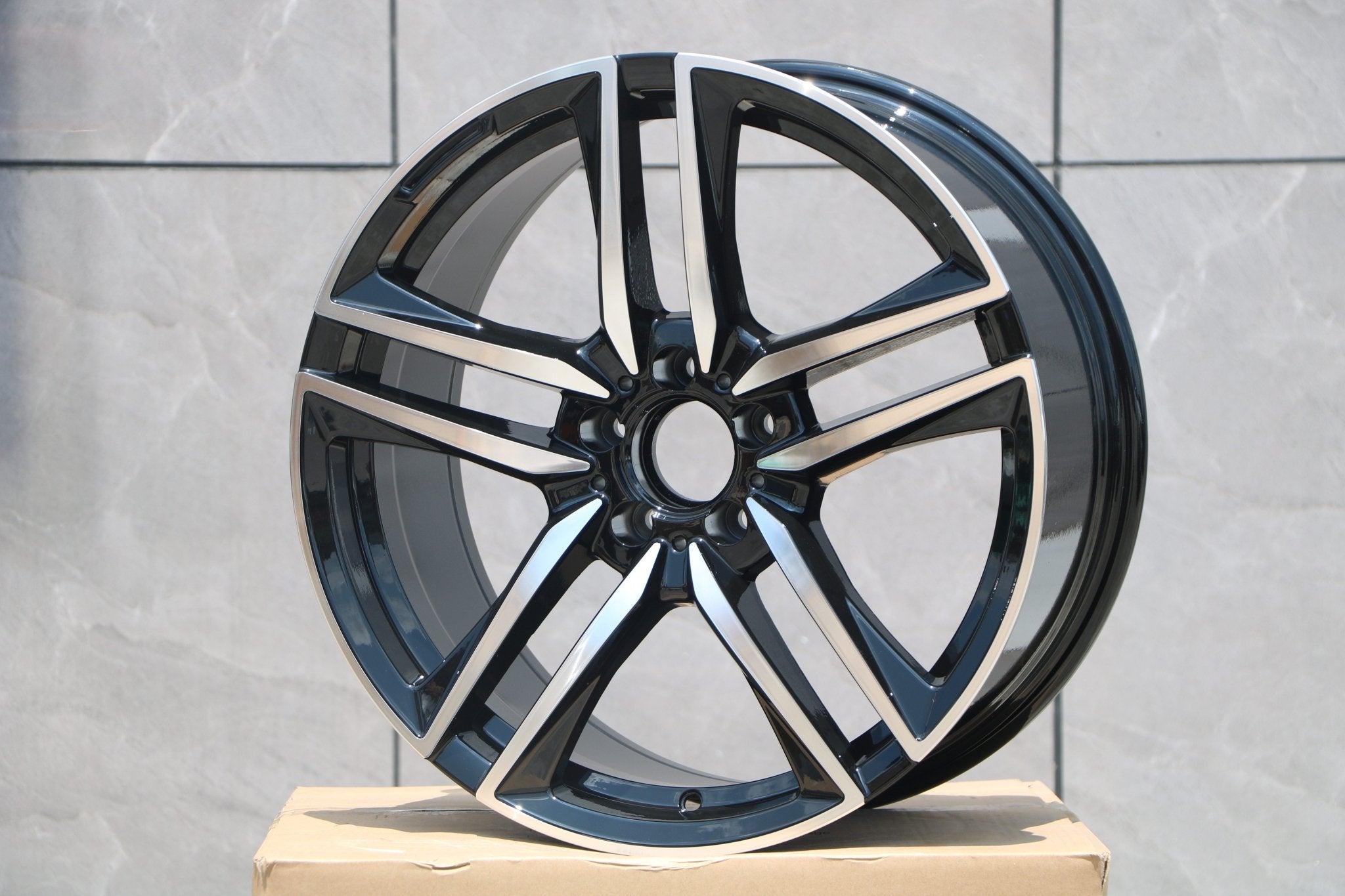W845 1558 Black Machined Face 19x8.5 ET32 CB66.6 - Gun Hill Tire House (WTW - WHOLESALE TIRES & WHEELS)