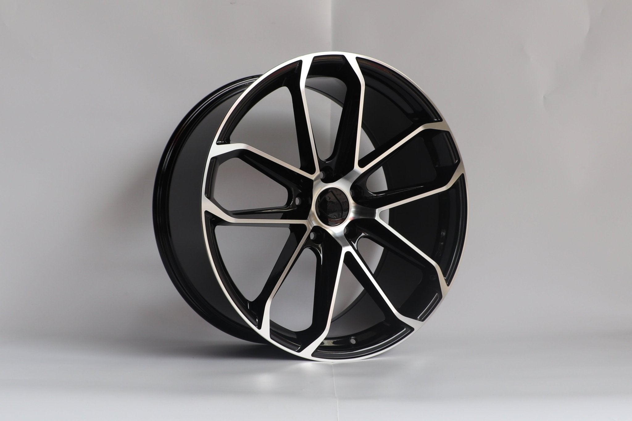 W861 D1869 Black Machine Face 22x10 ET45 5x130 CB71.5 - Gun Hill Tire House (WTW - WHOLESALE TIRES & WHEELS)