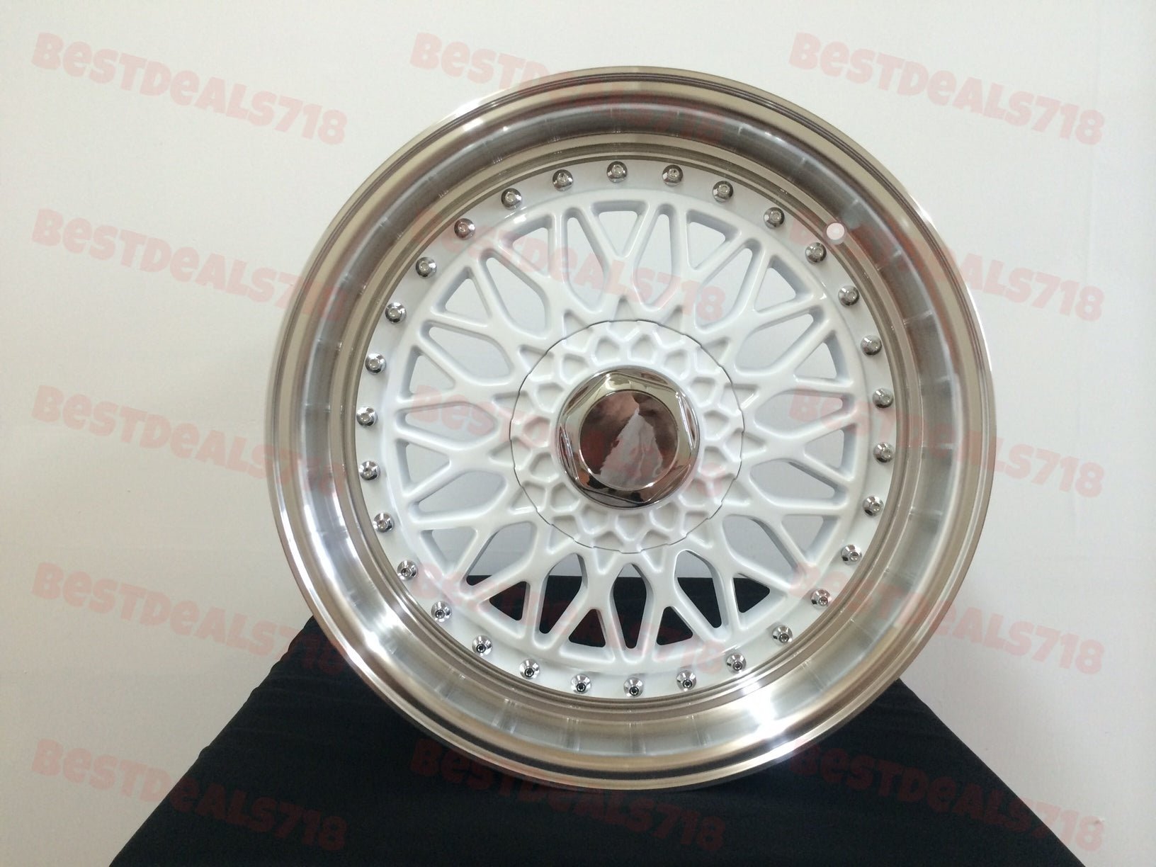 W881 479 White Machined Lip 17x7.5 ET35 5x100/112/114.3 CB73.1 - Gun Hill Tire House (WTW - WHOLESALE TIRES & WHEELS)