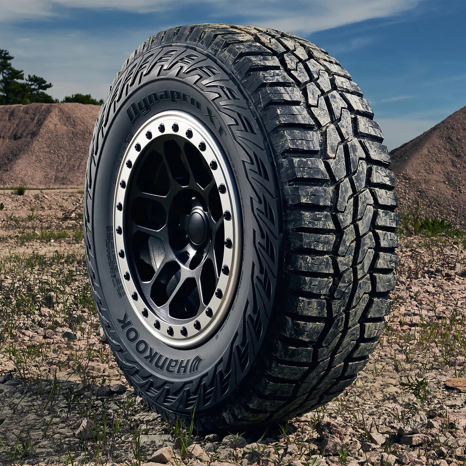 LT235/80R17/10 Hankook Dynapro XT RC10 120/117R BW All Weather Tire - Gun Hill Tire House (WTW - WHOLESALE TIRES & WHEELS)