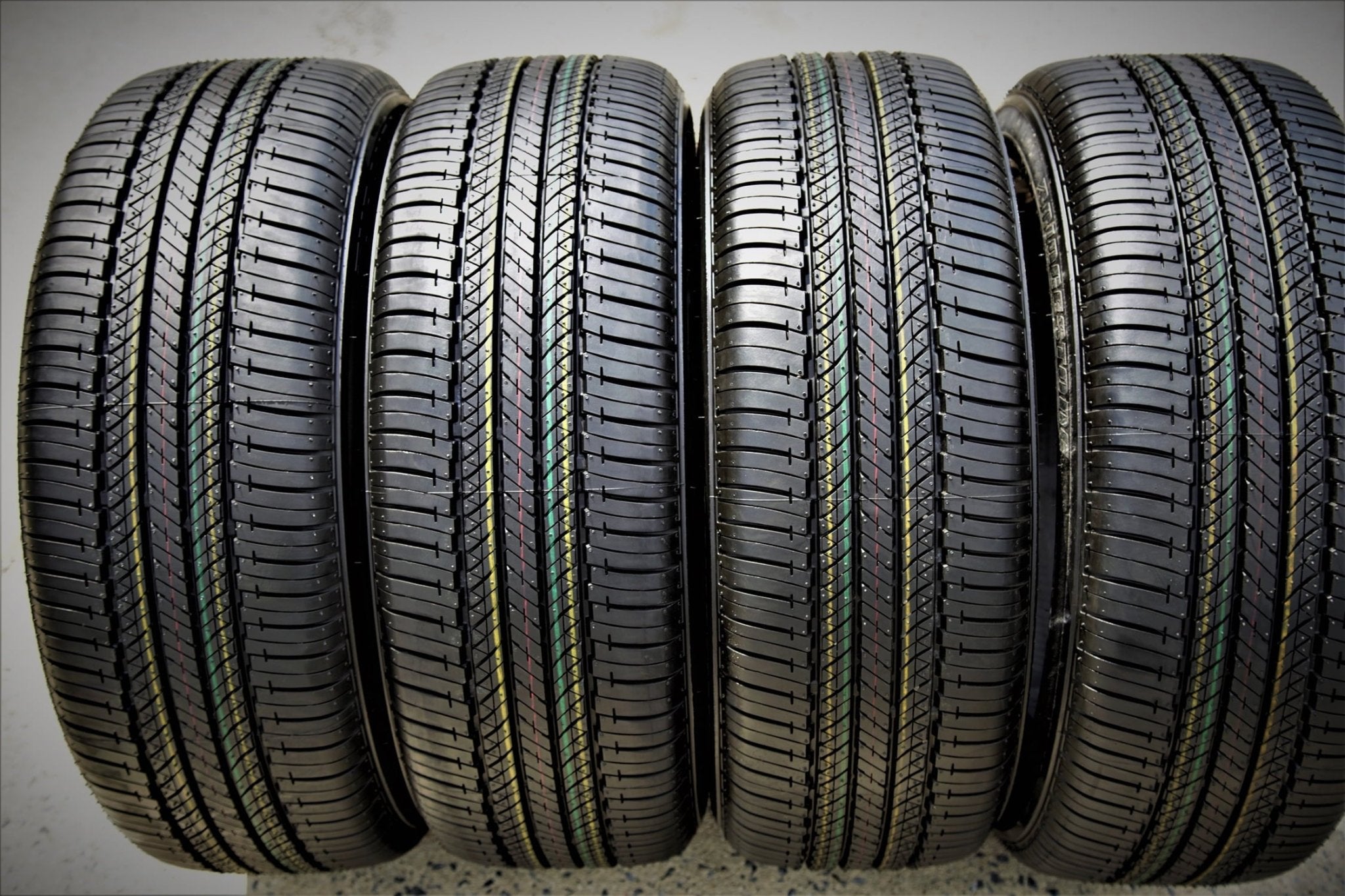 255/35R18 Bridgestone Turanza EL400 - 02 90 W Tire - Gun Hill Tire House (WTW - WHOLESALE TIRES & WHEELS)
