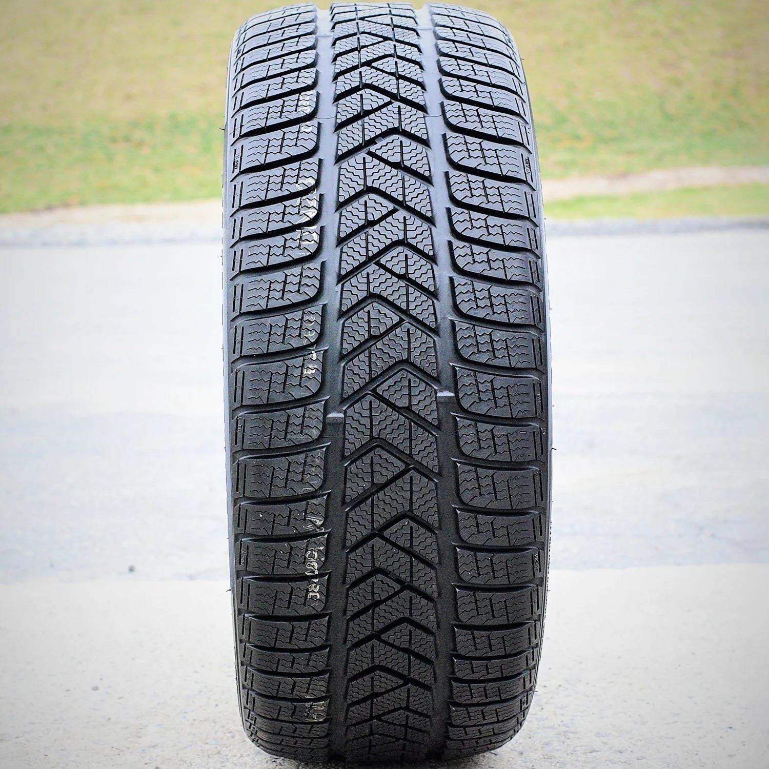 245/45R18 Pirelli Winter Sottozero 3 Winter 100V XL Passenger Tire - Gun Hill Tire House (WTW - WHOLESALE TIRES & WHEELS)