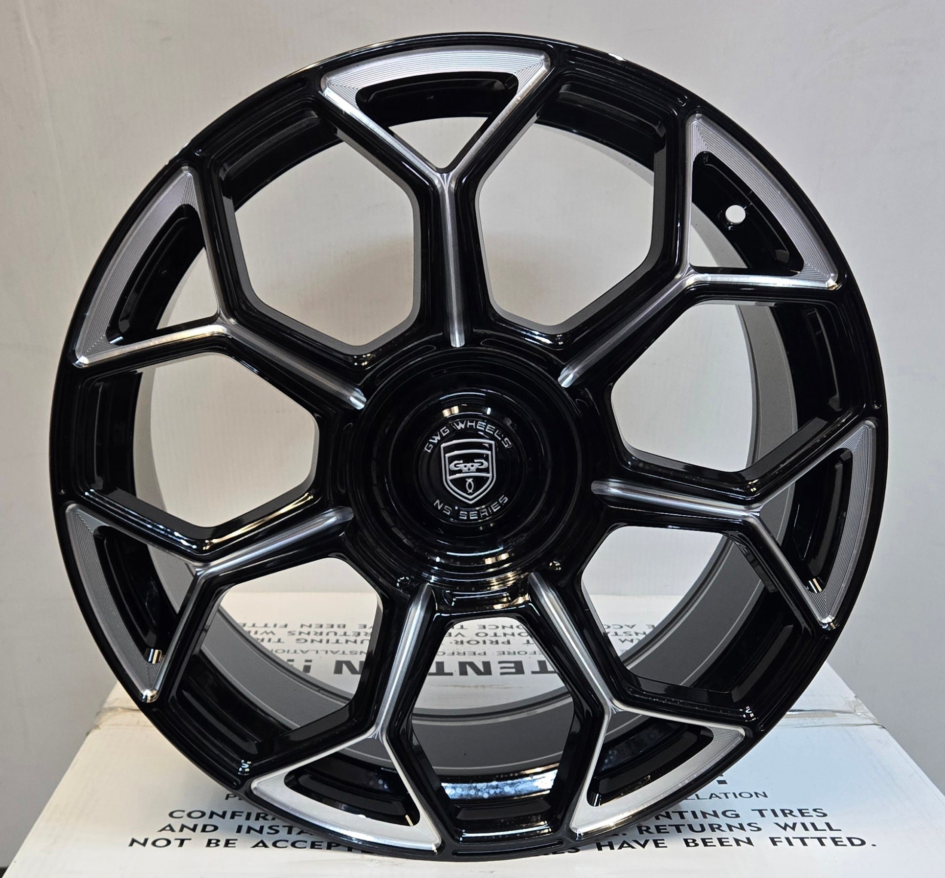GWG NS6 18x8 BLANK GLOSS BLACK MILLED - Gun Hill Tire House (WTW - WHOLESALE TIRES & WHEELS)