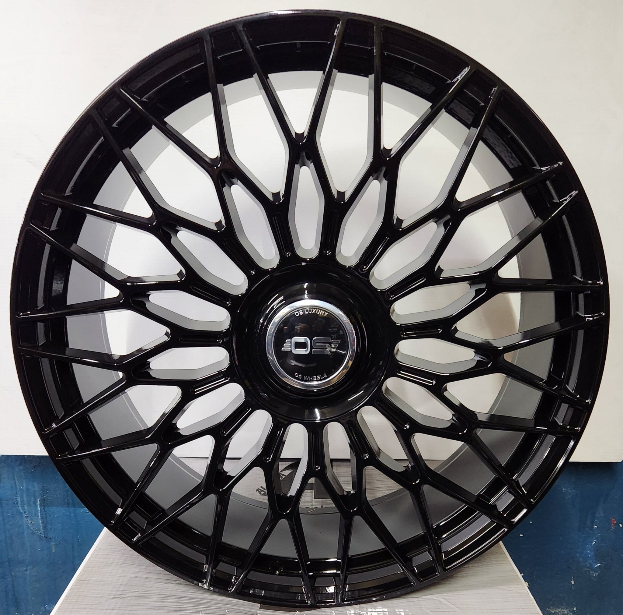 0369 FF - 1 22X10.0 6X135 6X139.7 PIANO BLACK MACHINED FLOATING CAP - Gun Hill Tire House (WTW - WHOLESALE TIRES & WHEELS)