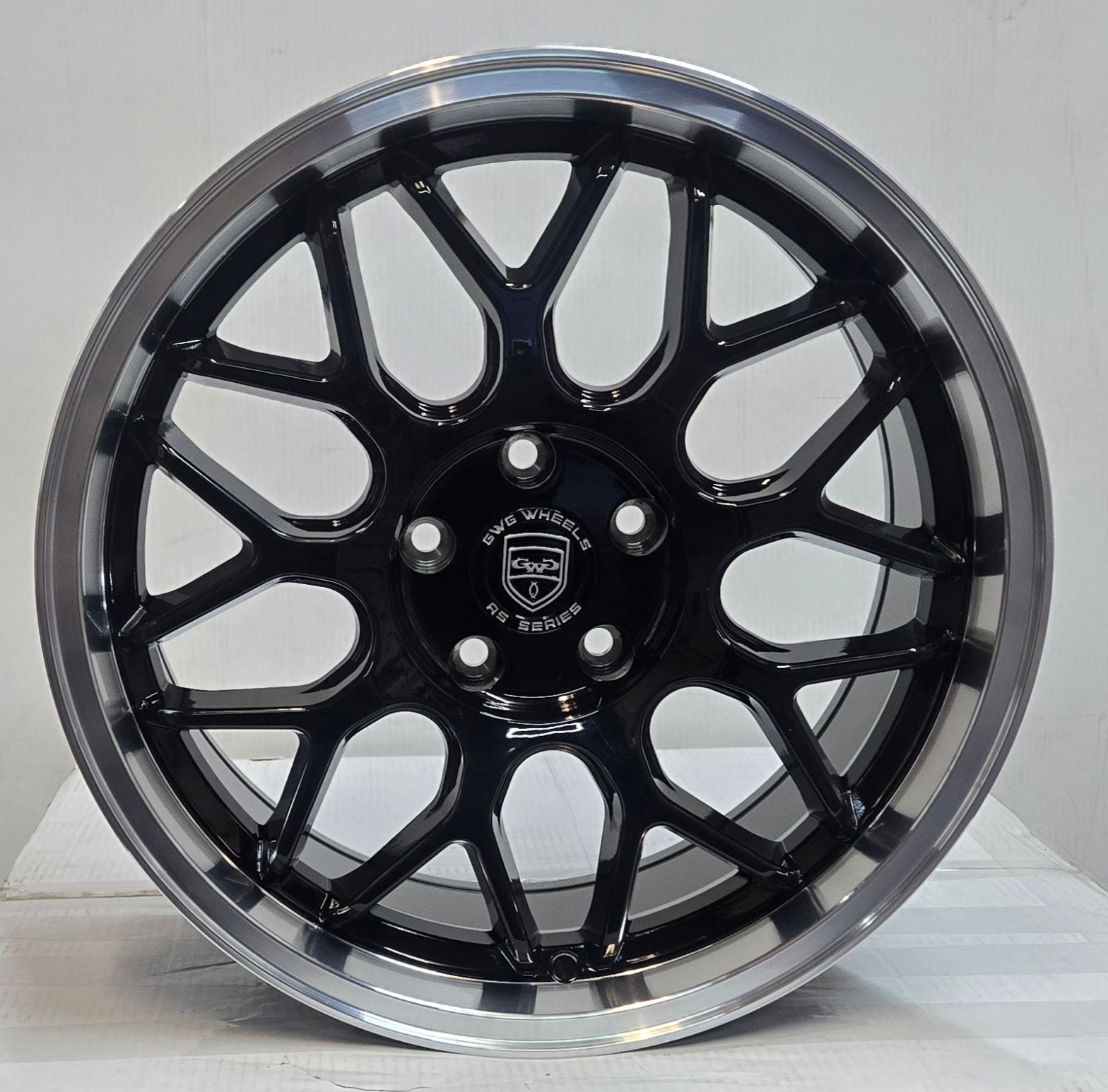GWG NS5 18X8.5 5X114.3 GLOSS KLACK MACHINED FACE - Gun Hill Tire House (WTW - WHOLESALE TIRES & WHEELS)
