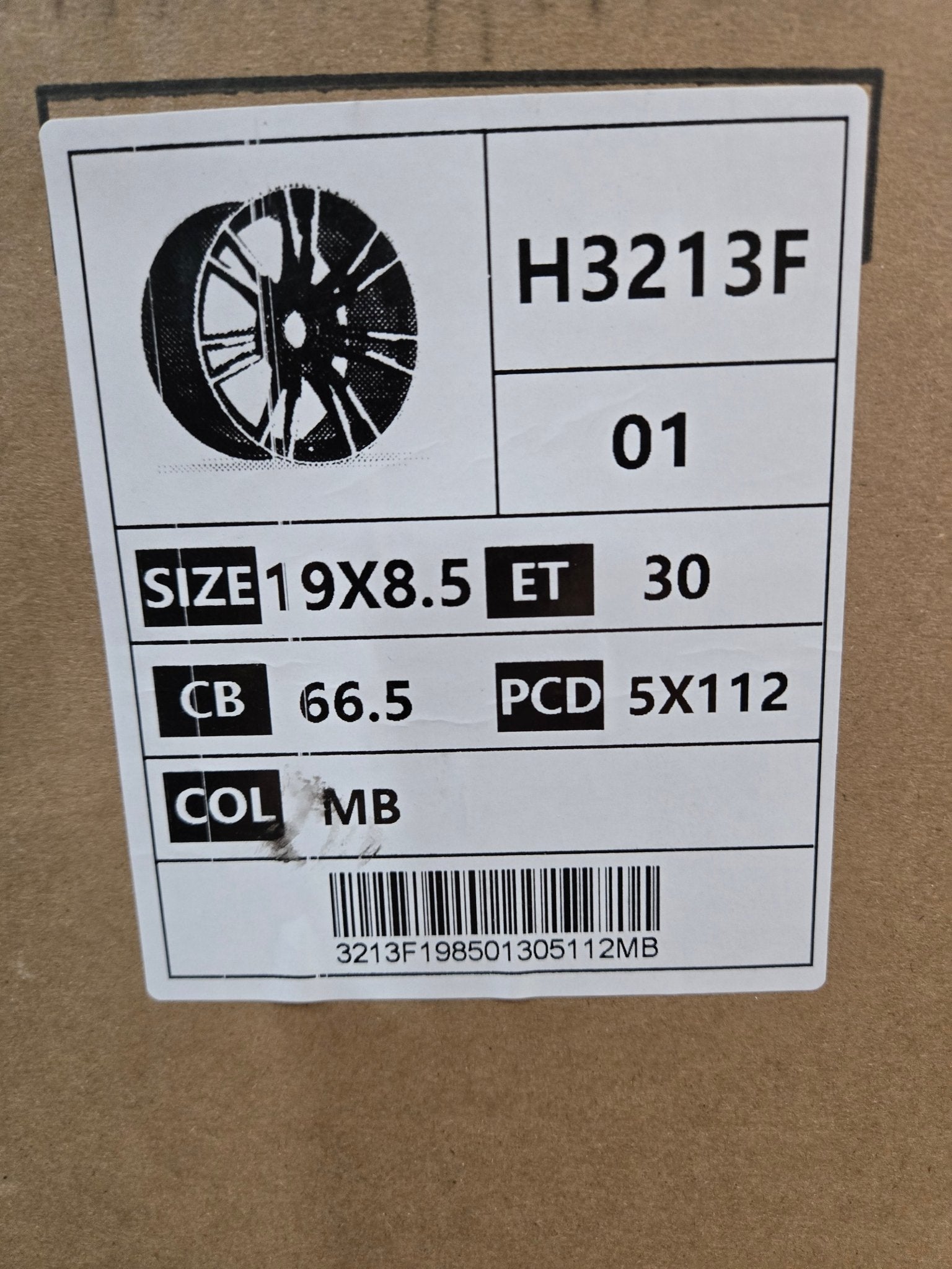 H3213F 19X8.5 5X112 PIANO BLACK MACHINED FECE - Gun Hill Tire House (WTW - WHOLESALE TIRES & WHEELS)