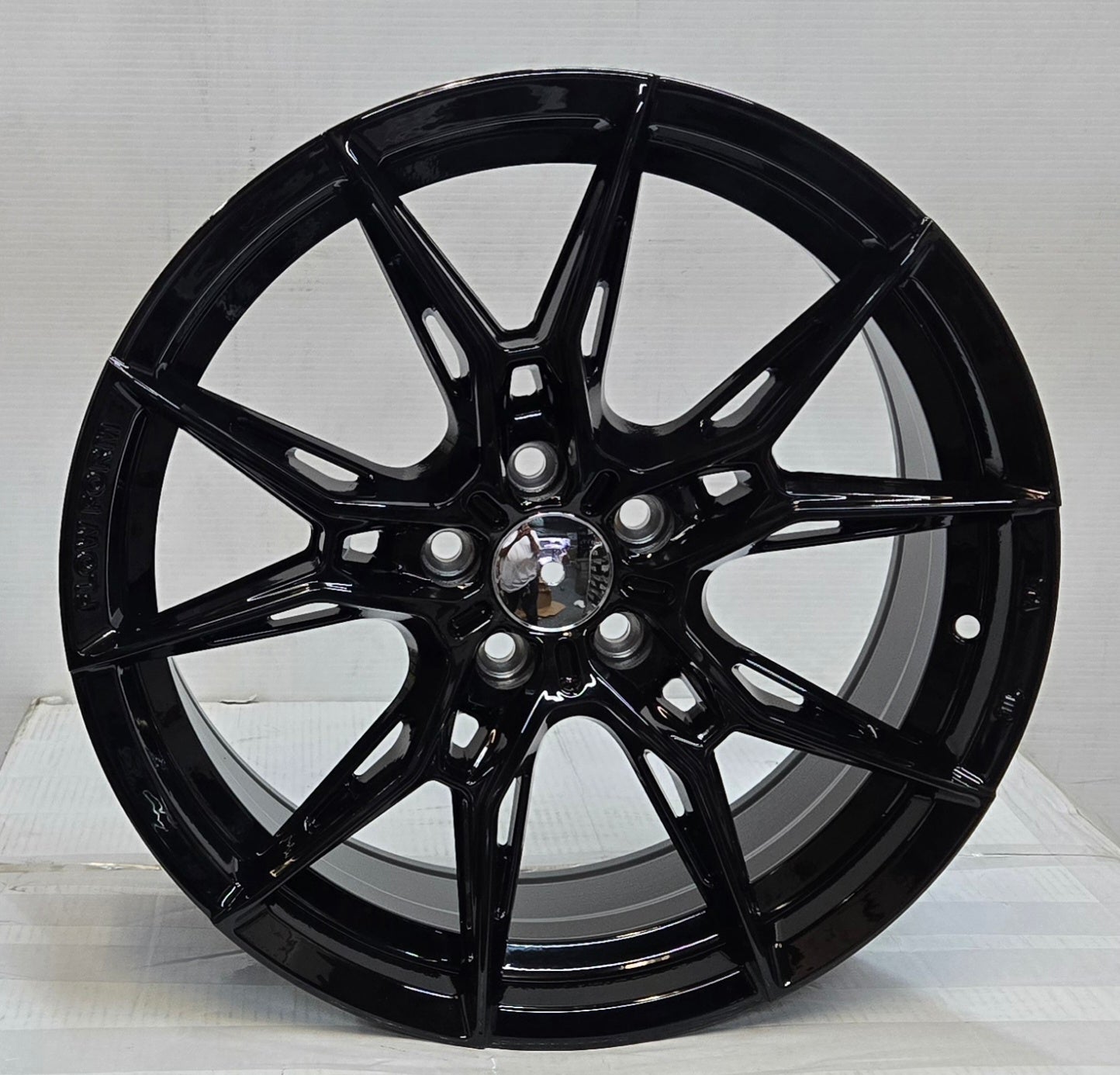 W173 17X7.5 5X100 GLOSS BLACK