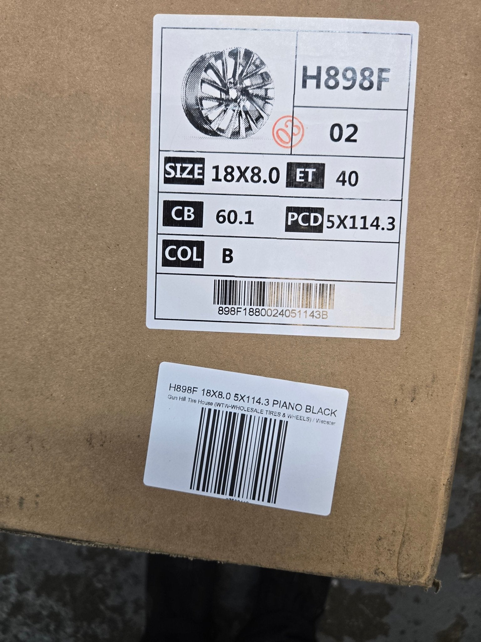 H898F 18X8.0 5X114.3 PIANO BLACK - Gun Hill Tire House (WTW - WHOLESALE TIRES & WHEELS)