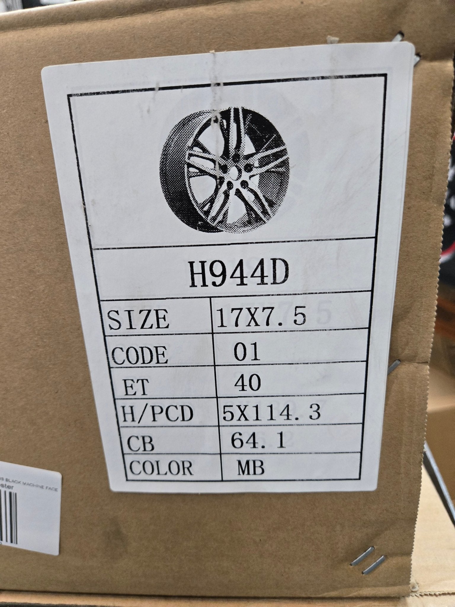 H944D STAR SHAPE 17x7.5 5x114.3 GLOSS BLACK MACHINE FACE - Gun Hill Tire House (WTW - WHOLESALE TIRES & WHEELS)