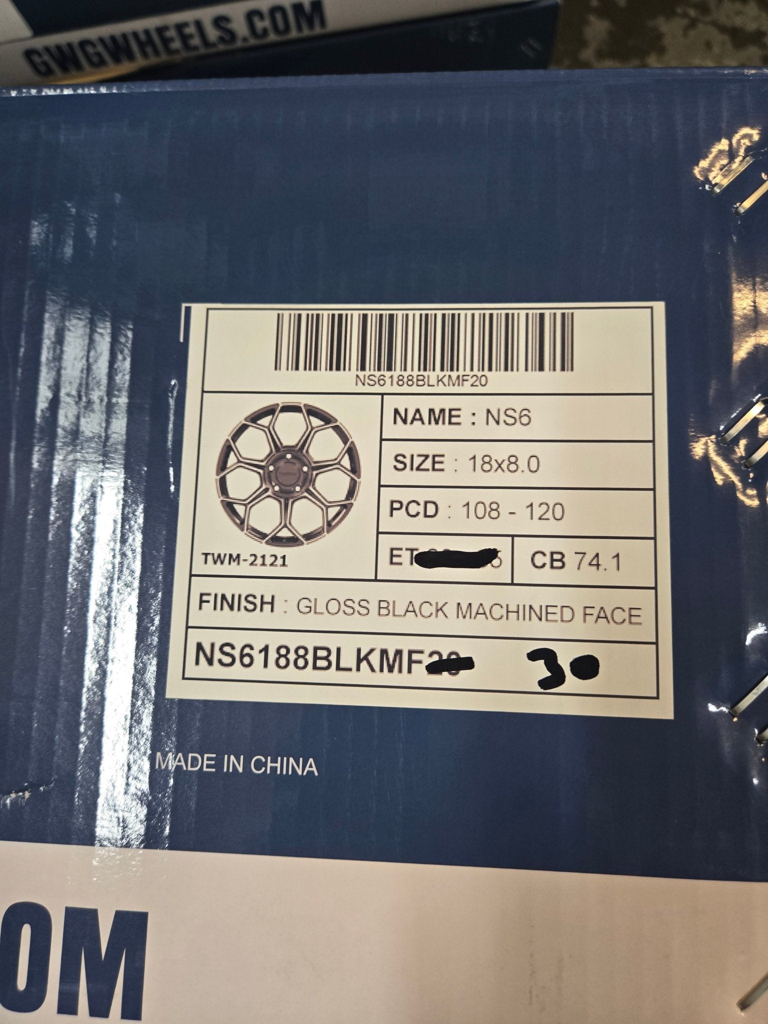 GWG NS6 18x8 BLANK GLOSS BLACK MACHINED - Gun Hill Tire House (WTW - WHOLESALE TIRES & WHEELS)