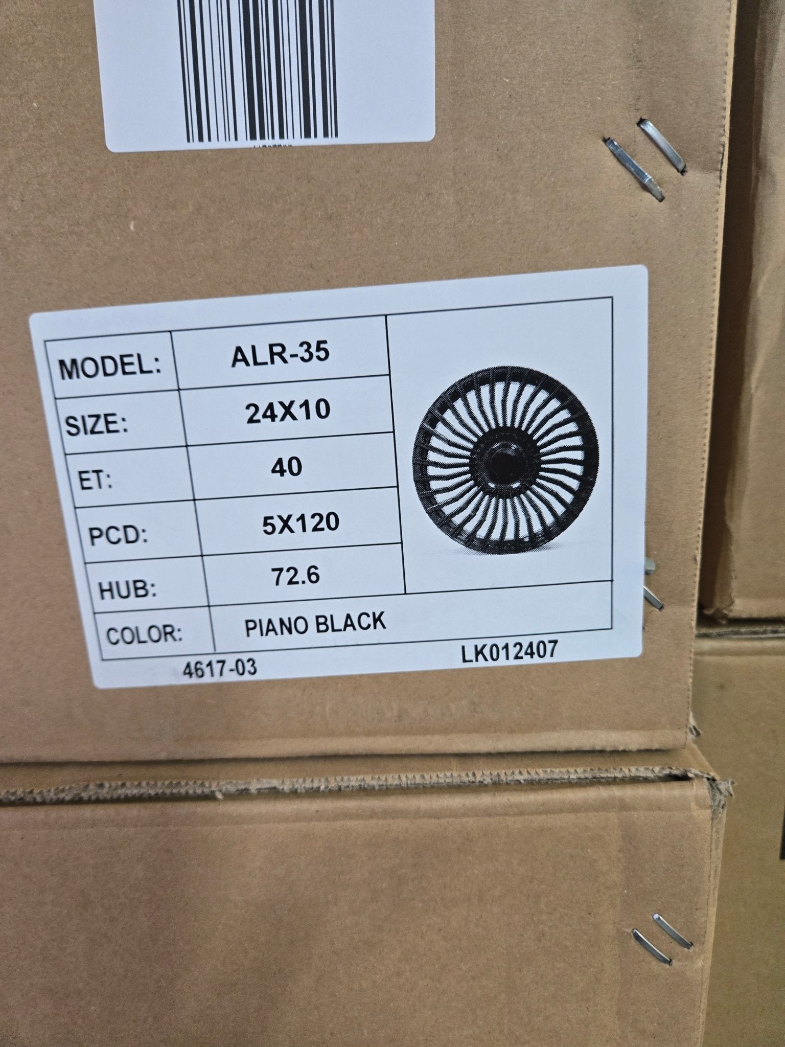 LR35 24X10 5X120 FLOW FORM GLOSS BLACK - Gun Hill Tire House (WTW - WHOLESALE TIRES & WHEELS)