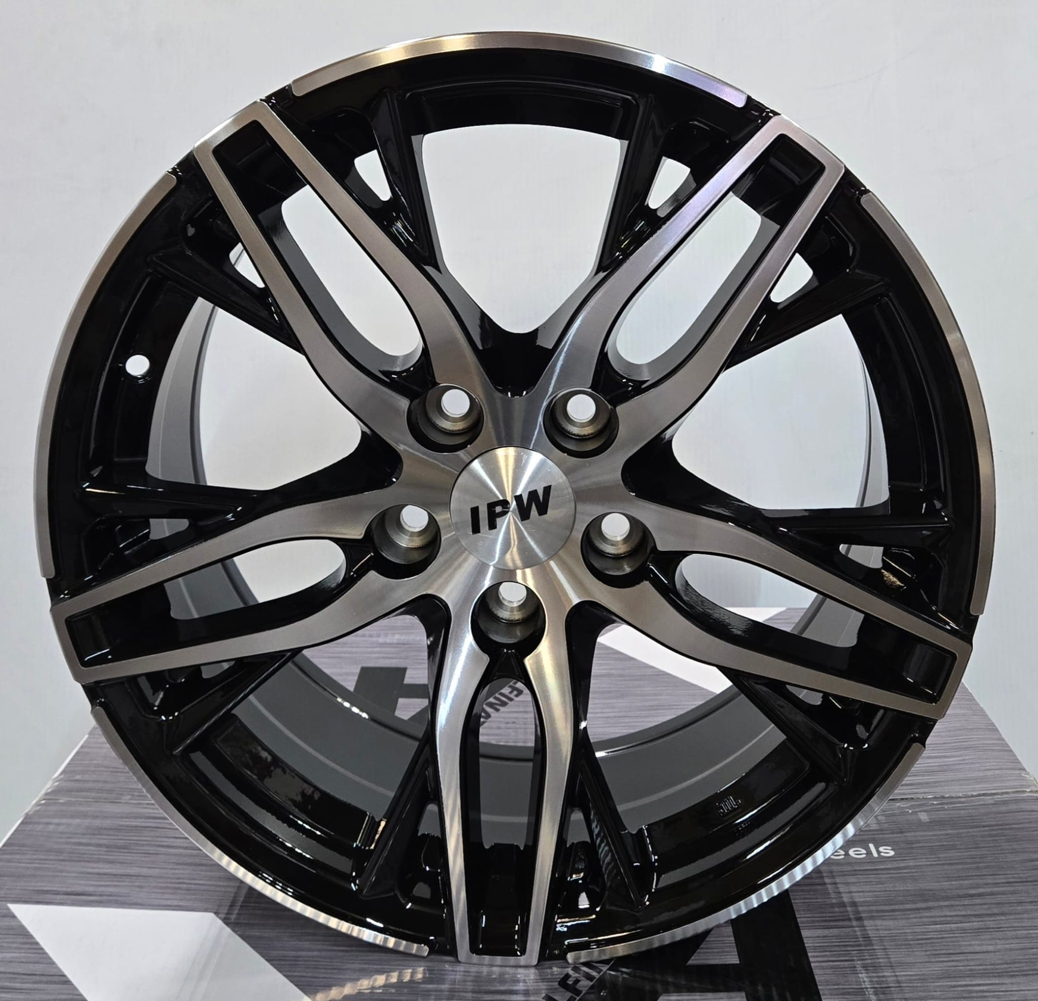 X1091 STAR SHAPE 18x8.0 5x114.3 GLOSS BLACK MACHINED FACE - Gun Hill Tire House (WTW - WHOLESALE TIRES & WHEELS)