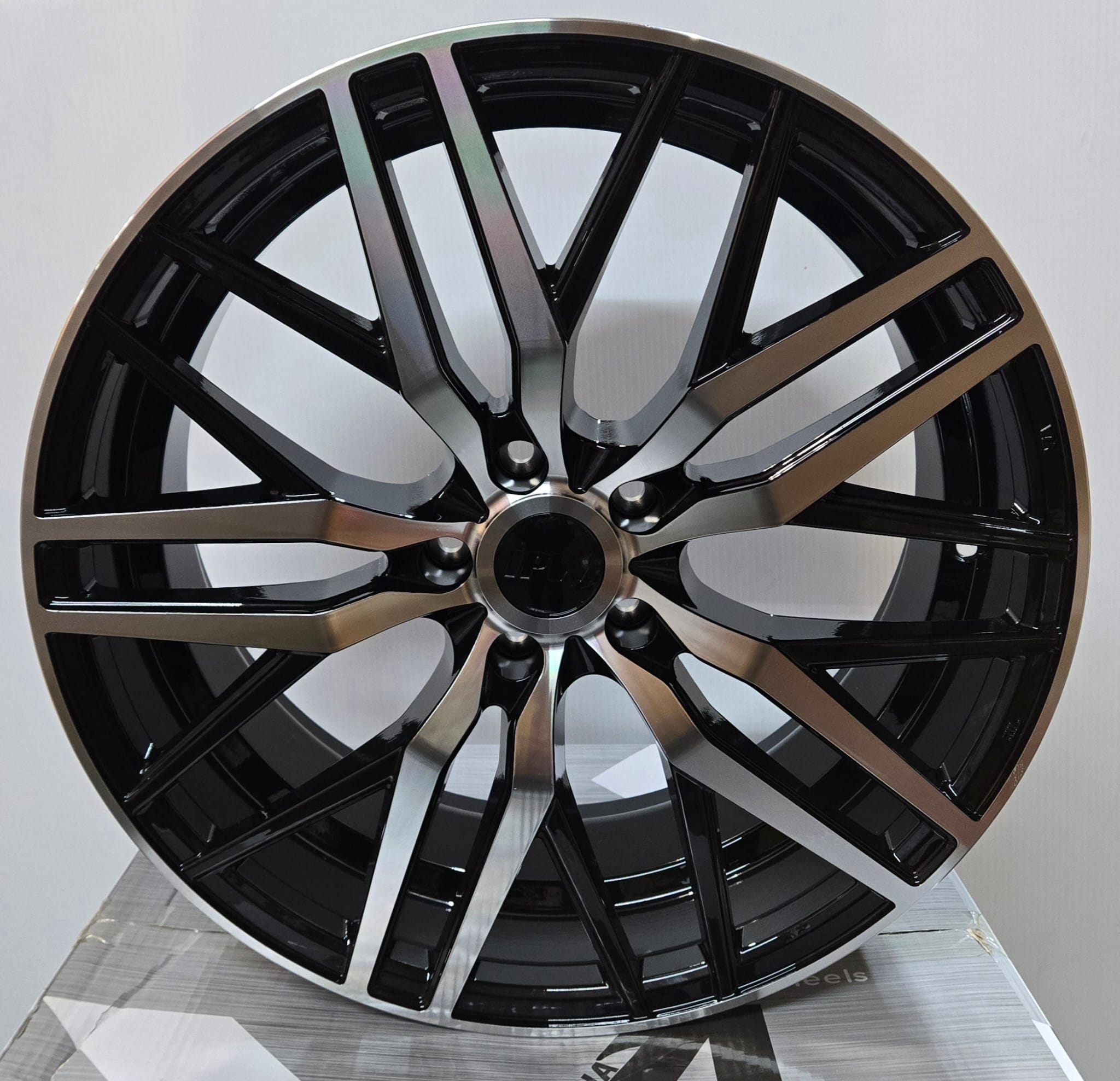 W1508 20X8.5 5X120 BLACK MACHINED FACE - Gun Hill Tire House (WTW - WHOLESALE TIRES & WHEELS)