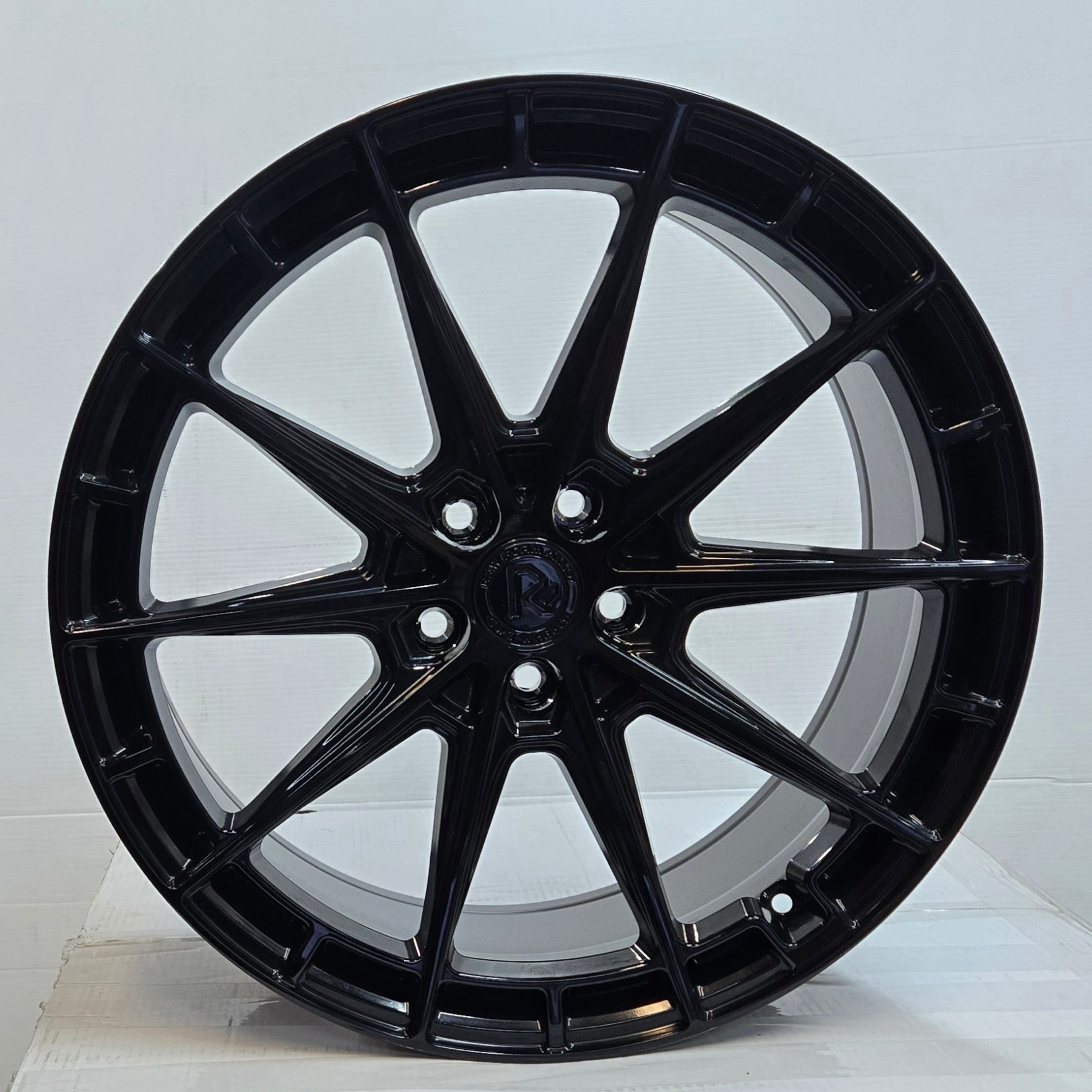 GWG RF8 20X9.0 5X114.3 GLOSS BLACK - Gun Hill Tire House (WTW - WHOLESALE TIRES & WHEELS)