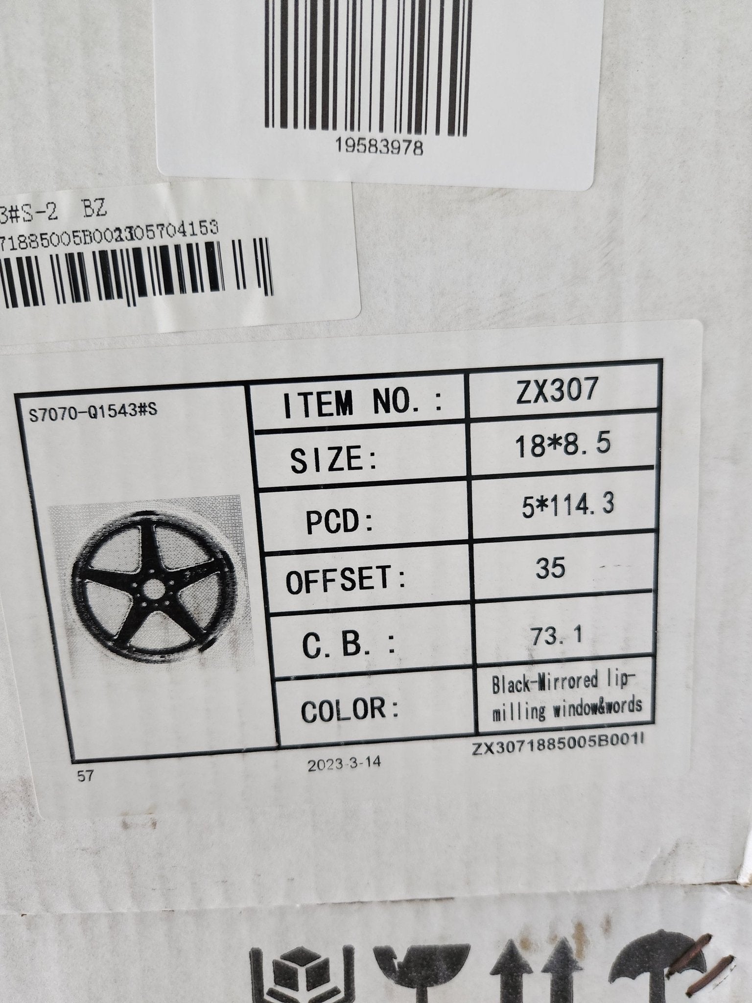 ZX307 18x8.5 5x114.3 GLOSS BLACK MILLED WINDOW MACHINE LIP - Gun Hill Tire House (WTW - WHOLESALE TIRES & WHEELS)