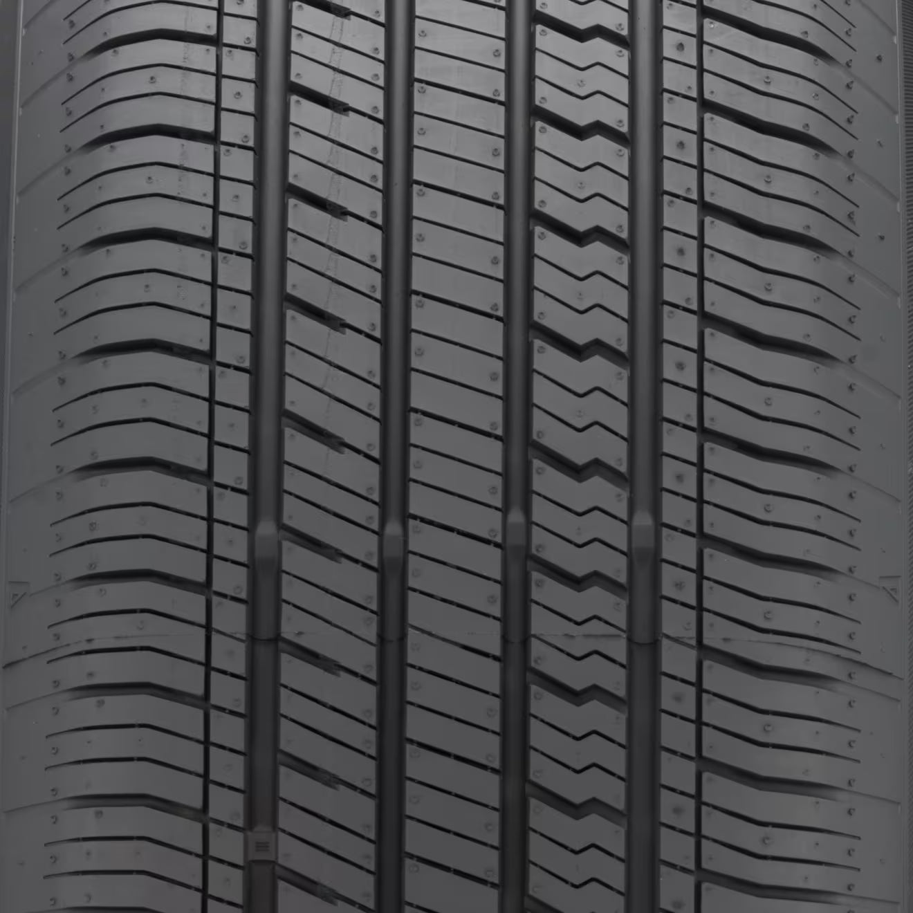235/60R18 Yokohama Geolandar G99a 103H