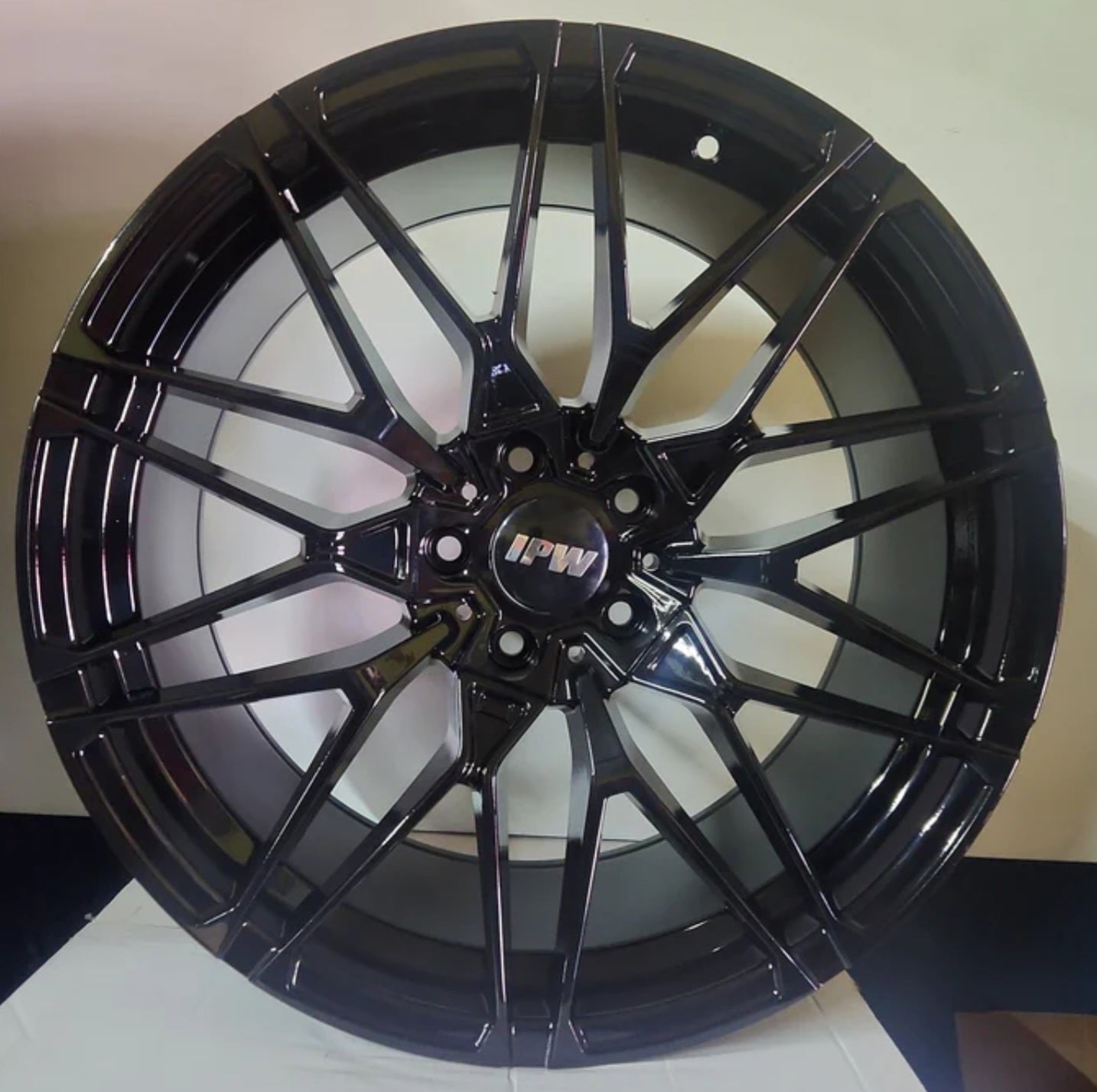 OE-22507-7 19X9.5 5X120 PIANO BLACK